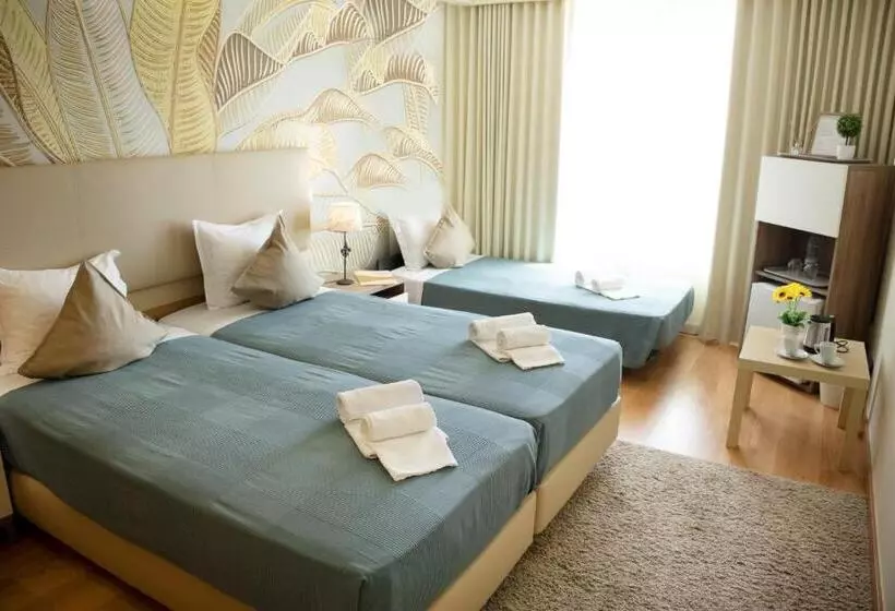 ホテル Rural Rocha Da Gralheira