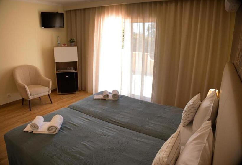 Отель Rural Rocha Da Gralheira