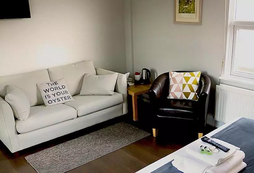 Hotelli The Oyster Smack