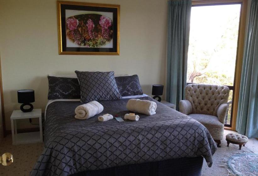 Launceston Apartment Bed And Breakfast Retreat