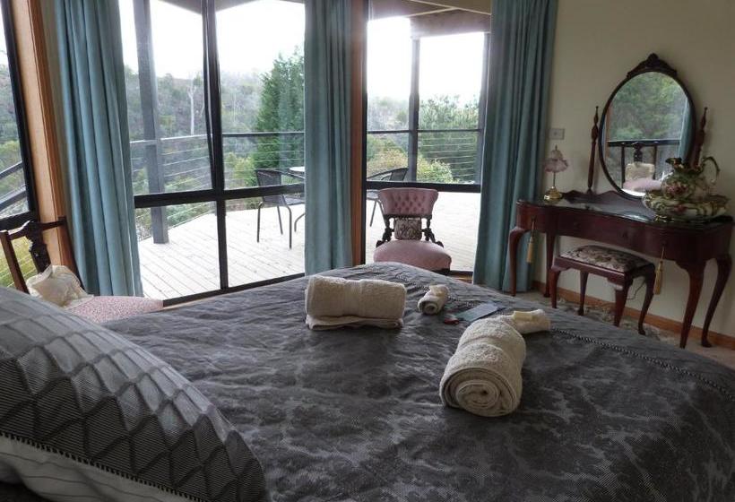 Launceston Apartment Bed And Breakfast Retreat