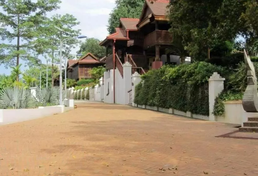 Nga Laik Kan Tha Eco Resort Nay Pyi Taw