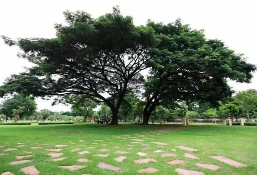 Pang Rujee Resort