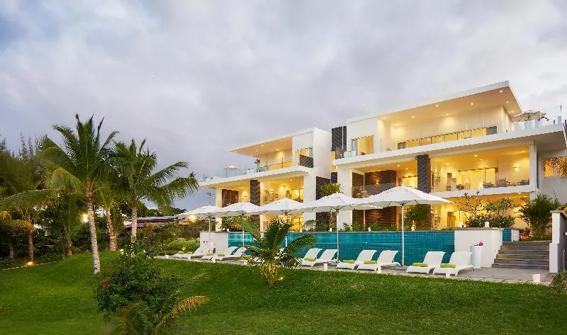 هتل Myra Seafront By Lov