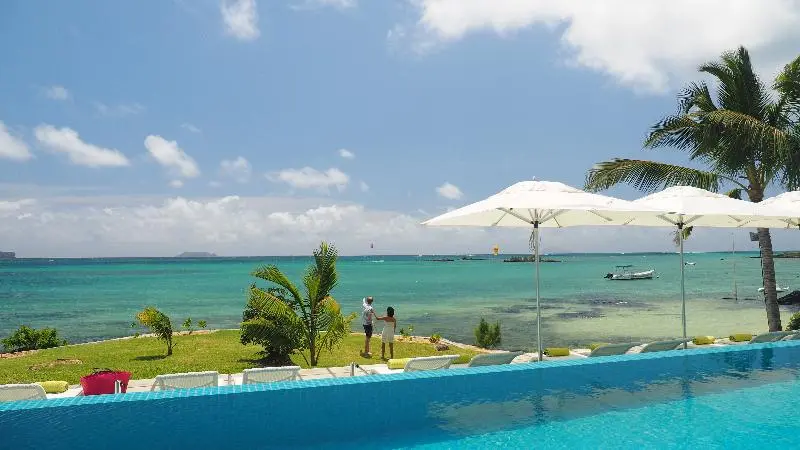 هتل Myra Seafront By Lov