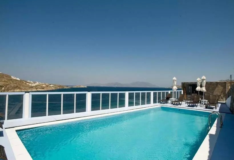 هتل Vana Holidays