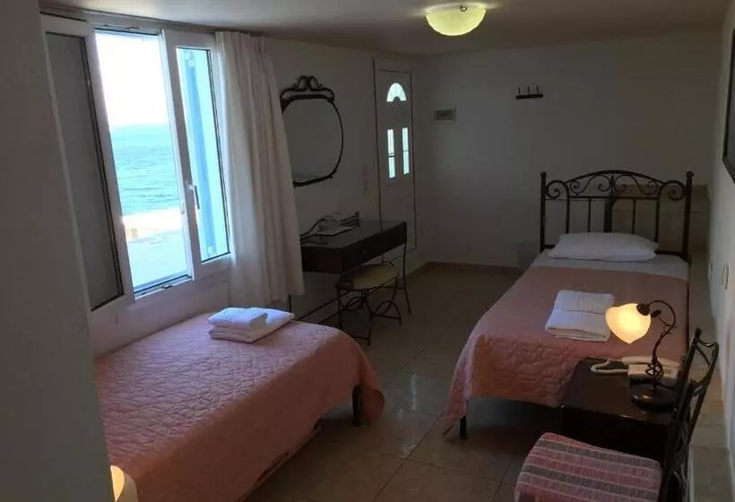هتل Vana Holidays
