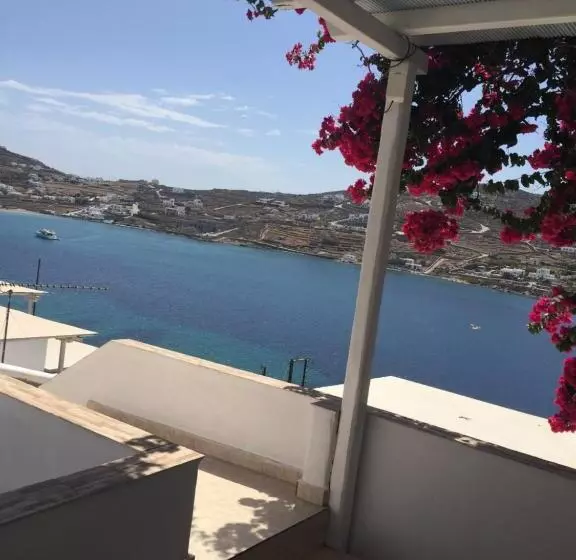 هتل Vana Holidays