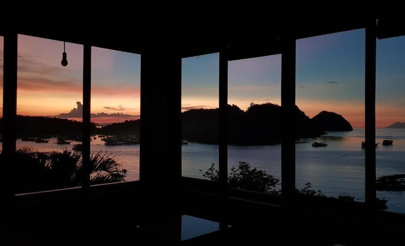 צימר Blue Parrot