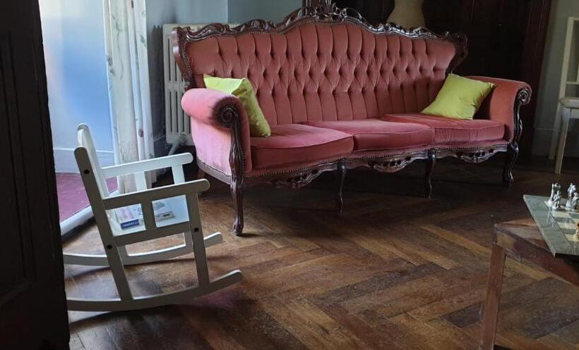 민박 Château De Villeneuve   Montolieu