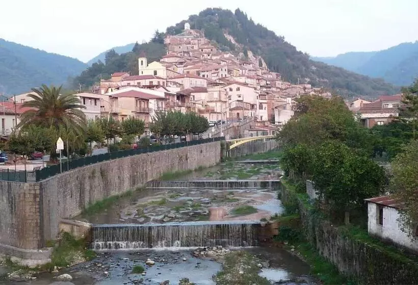 ベッドアンドブレックファースト Elpidios Galatro Terme