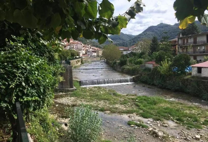 ベッドアンドブレックファースト Elpidios Galatro Terme