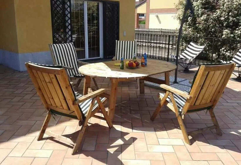 Bed and Breakfast One M