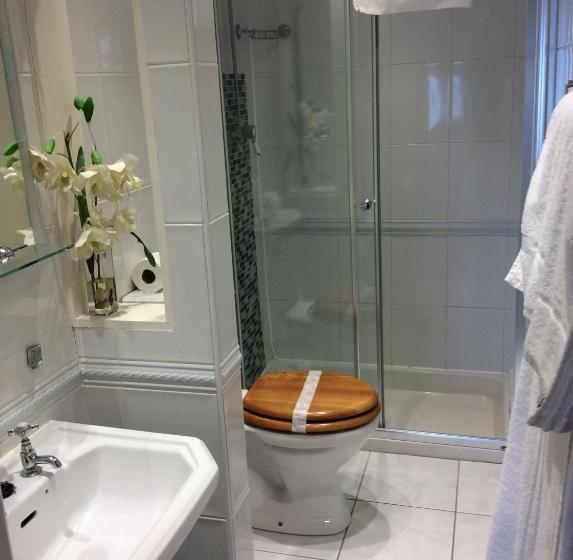 צימר The Ship Inn   Sandgate