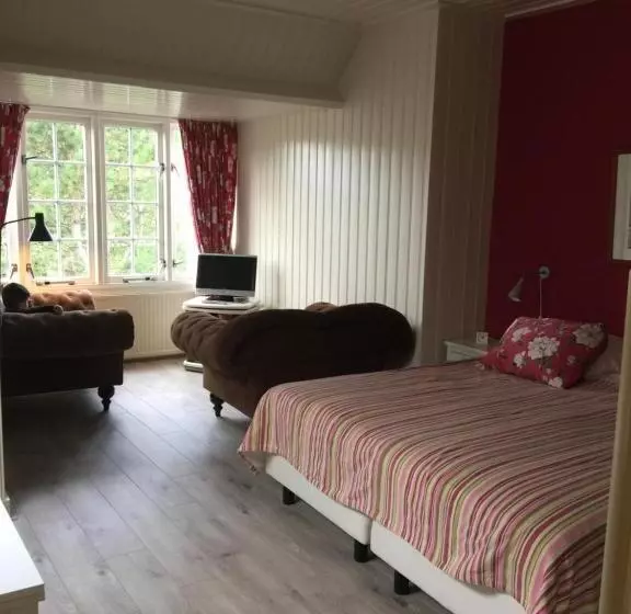 Aamiaismajoitus (B&B) Villa Hoog Duin