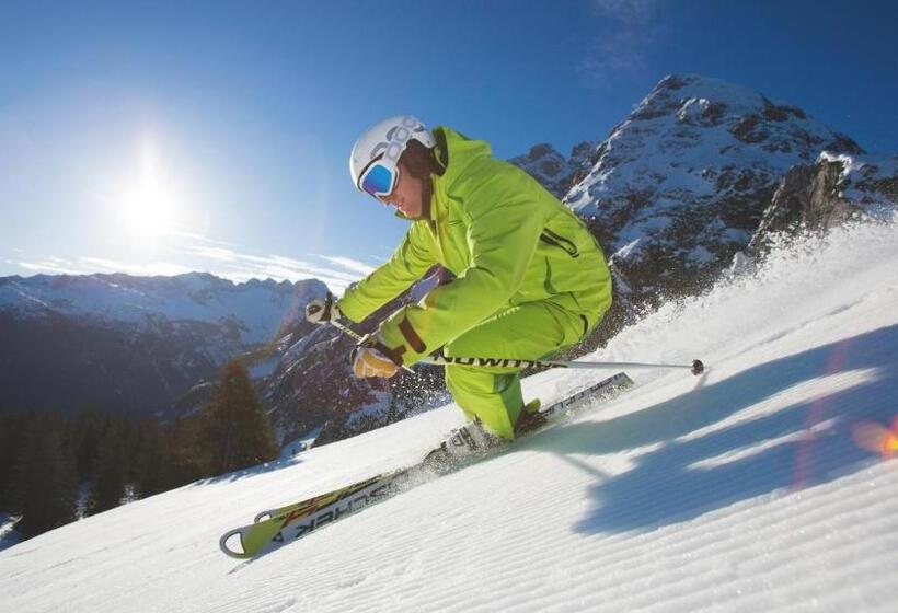 Dachstein West Hotel Gmbh Kirchenwirt Russbach