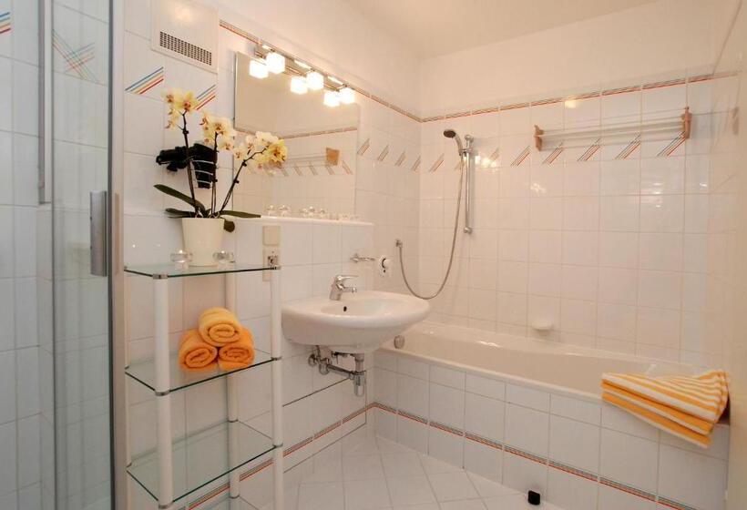 Dachstein West Hotel Gmbh Kirchenwirt Russbach