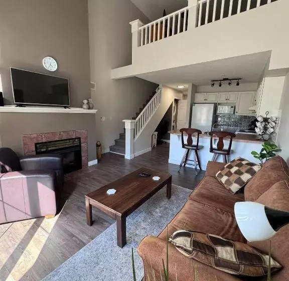 Hotelli Borgata Lodge Resort