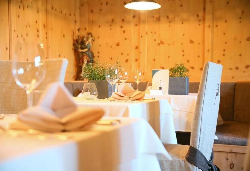 בית מלון כפרי Hofer