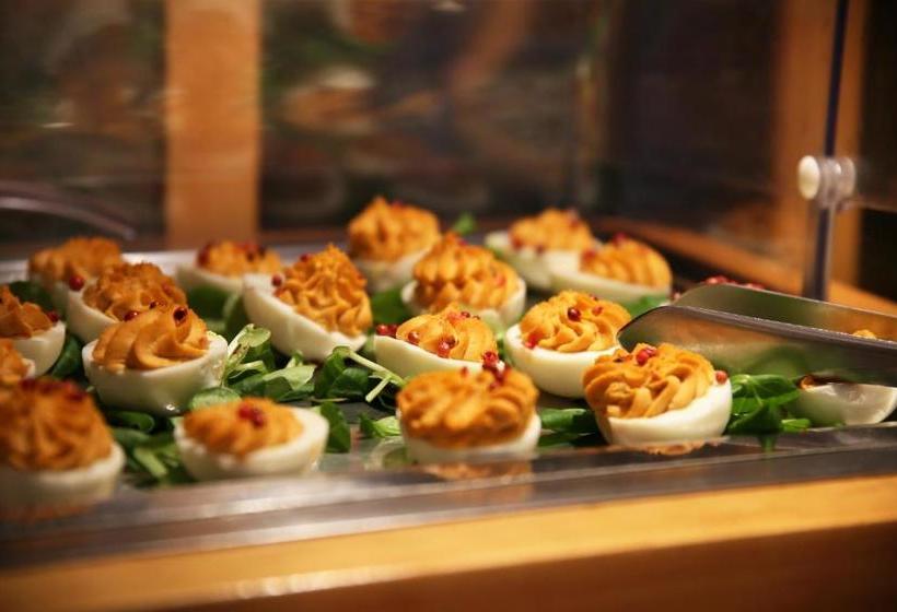 בית מלון כפרי Hofer