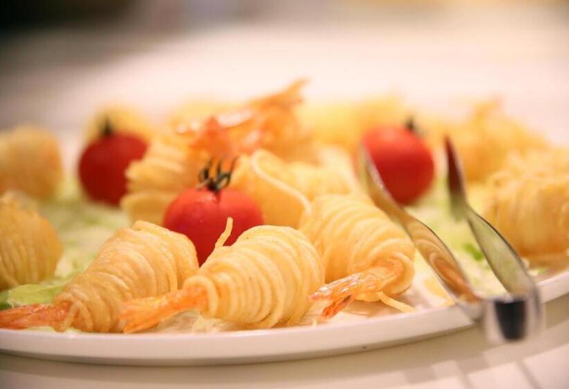 בית מלון כפרי Hofer