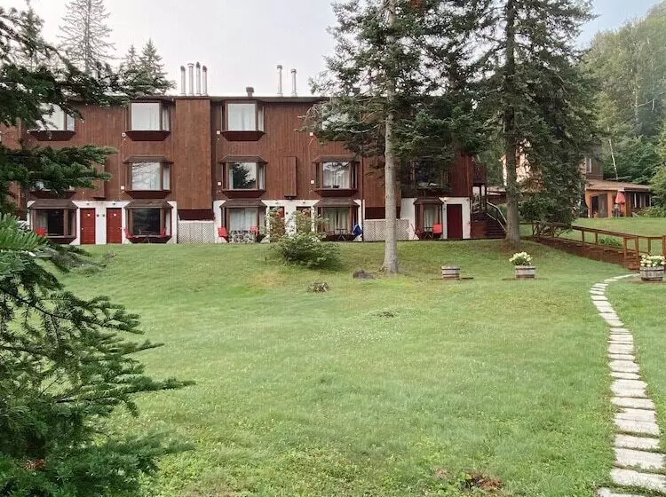 Hotelli Hôtel Du Lac Lenore