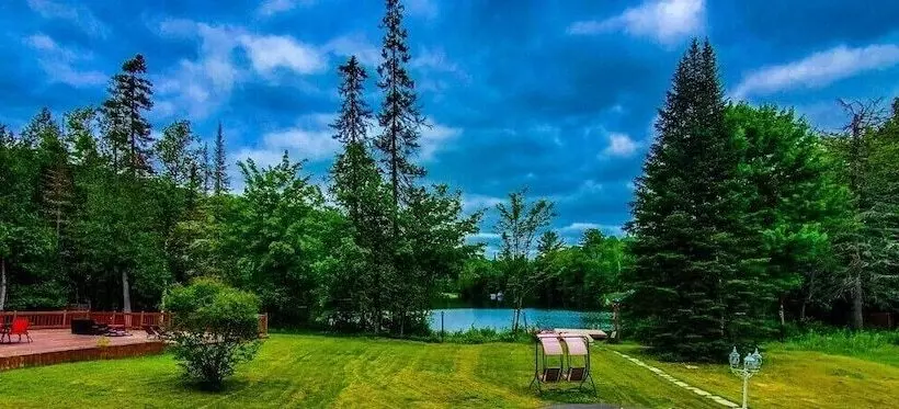 Hotelli Hôtel Du Lac Lenore