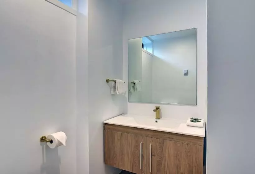 Hotelli Hôtel Du Lac Lenore