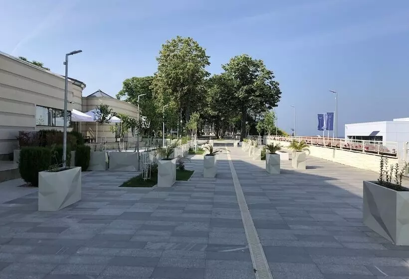 هتل New Belvedere