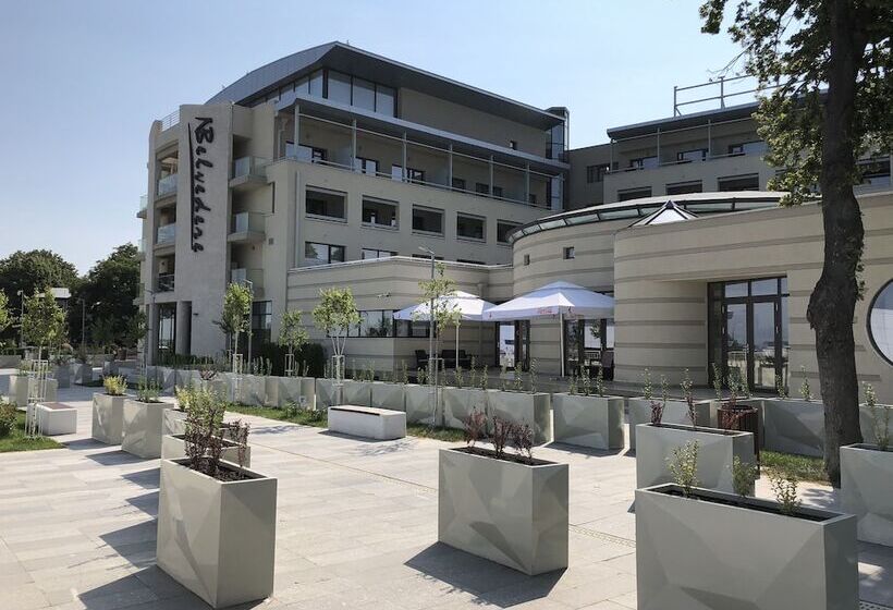 בית מלון כפרי New Belvedere