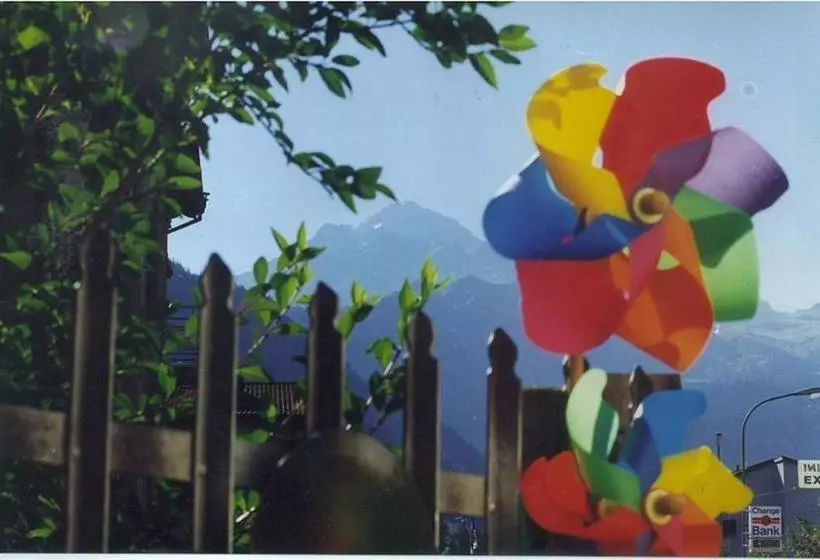 ホテル Piz Mitgel