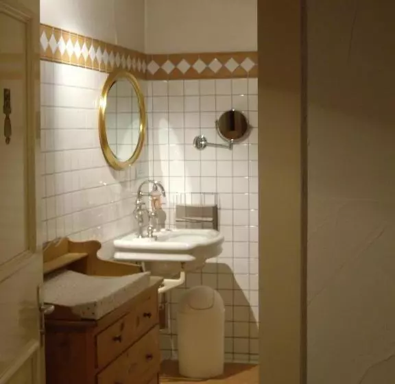 ホテル Piz Mitgel