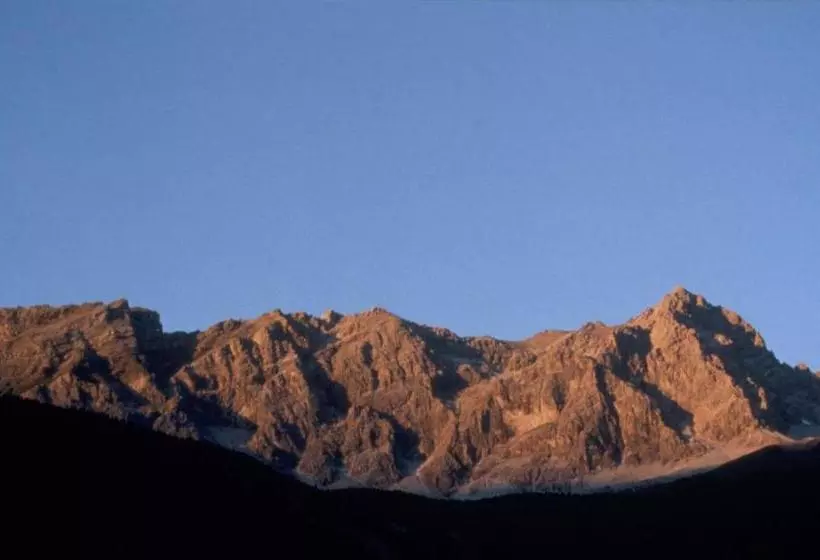 ホテル Piz Mitgel