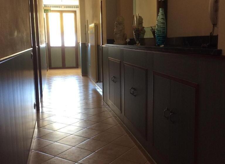 ホテル Pizzeria Ristorante Al Leone