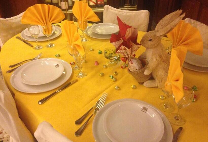 ホテル Pizzeria Ristorante Al Leone