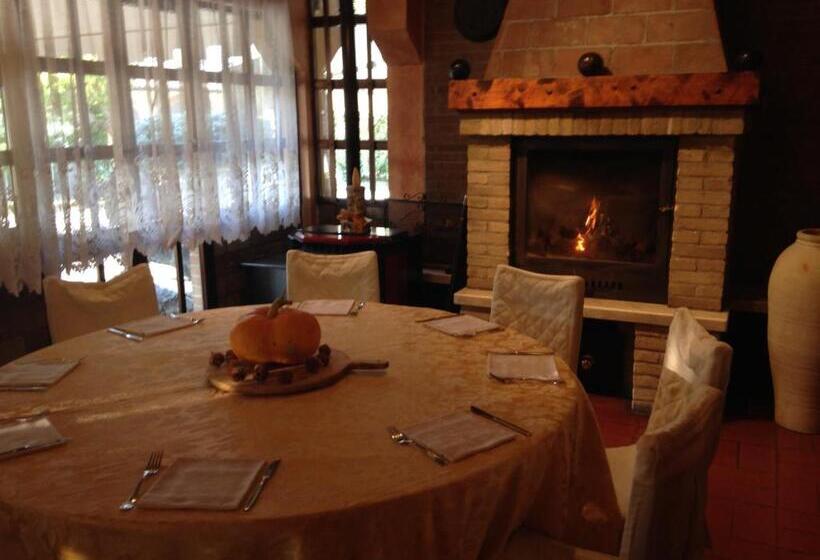 ホテル Pizzeria Ristorante Al Leone