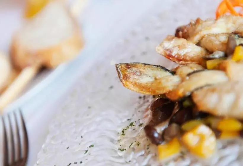 Hotelli Ristorante Solelago