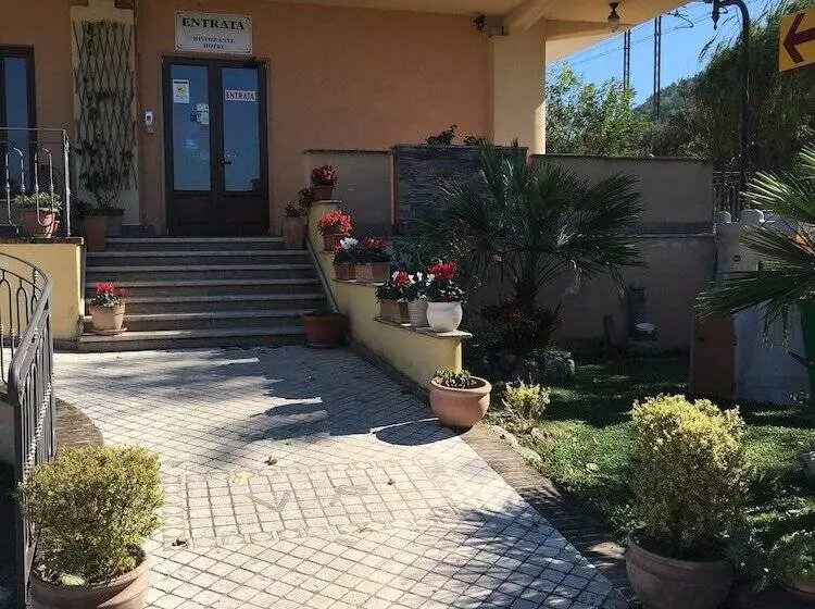 Hotelli Ristorante Villa Pegaso