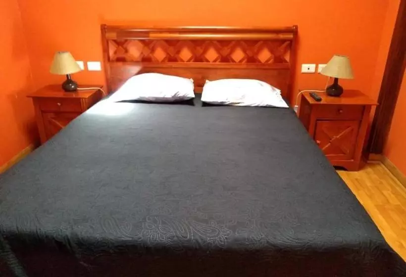 هتل Victoria Hostal