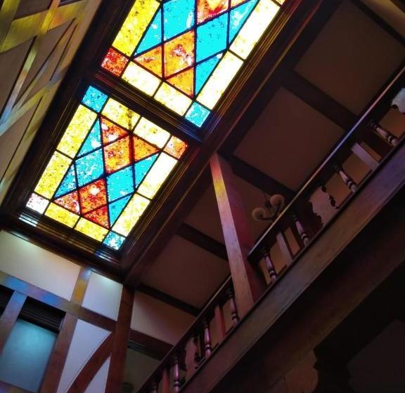 هتل Victoria Hostal