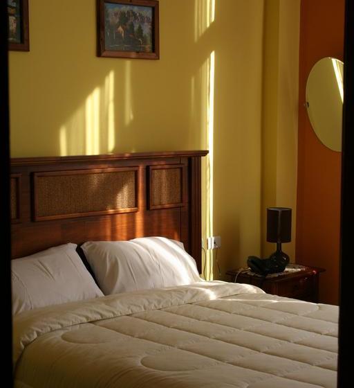 هتل Victoria Hostal