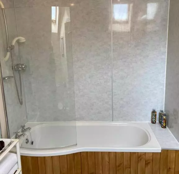 Stonewater House Vegan Bed And Breakfast