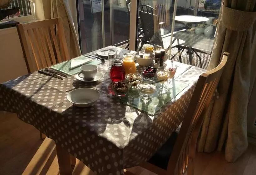 Stonewater House Vegan Bed And Breakfast
