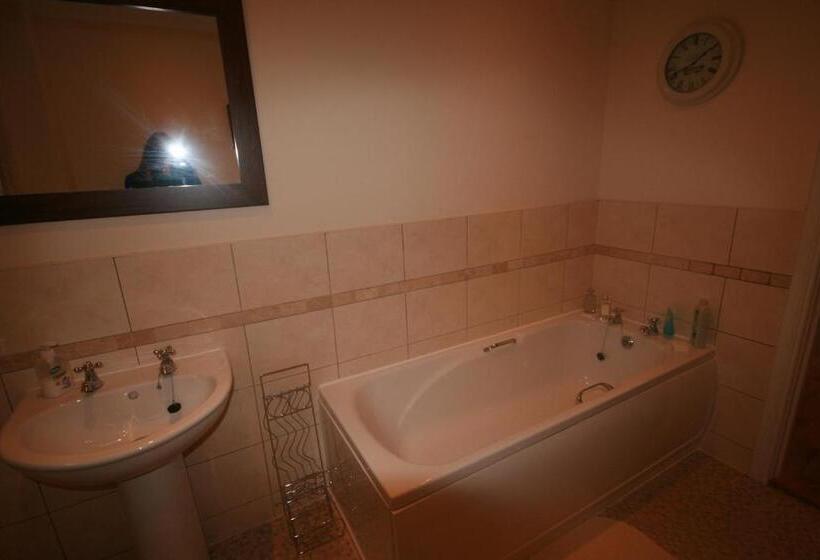 Stonewater House Vegan Bed And Breakfast