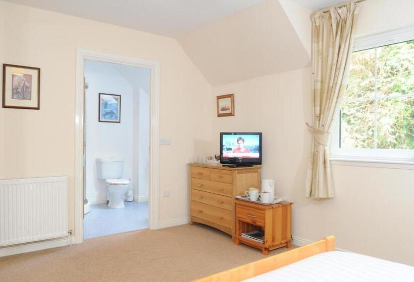 Stonewater House Vegan Bed And Breakfast