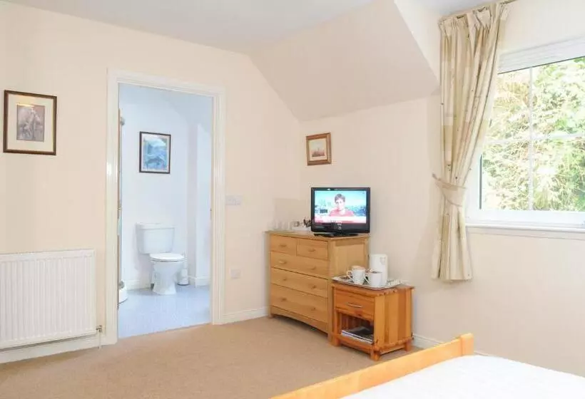 Stonewater House Vegan Bed And Breakfast