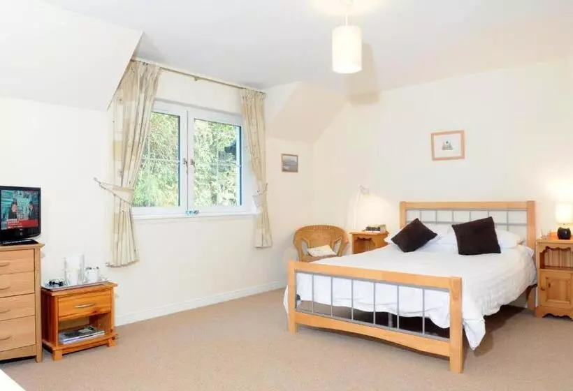 Stonewater House Vegan Bed And Breakfast