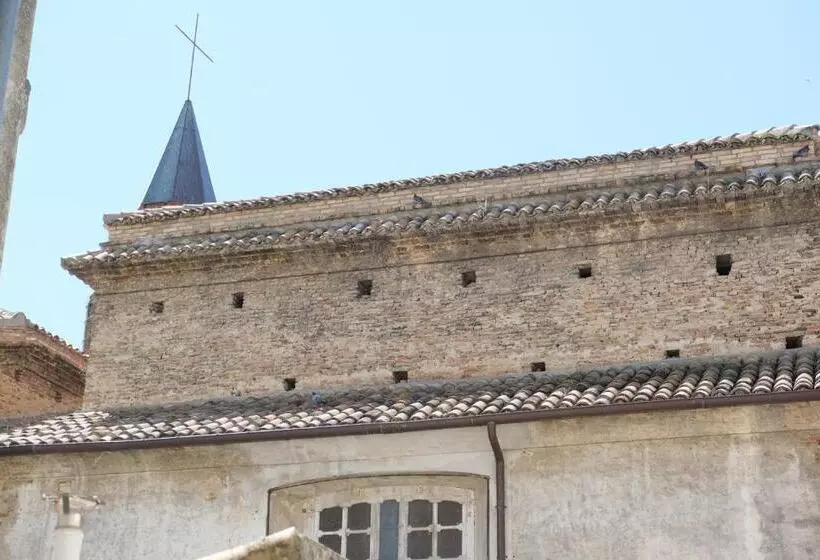 Aamiaismajoitus (B&B) Dimora Amina