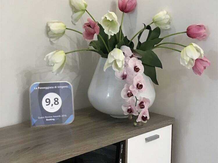 تختخواب و صبحانه La Passeggiata Di Girgenti