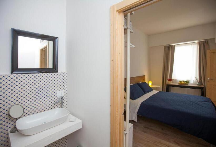 تختخواب و صبحانه Porta Degli Antichi Casali